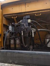 Buy Sany SY650H Used Excavator / 7 Buy Sany SY650H Used Excavator / 7