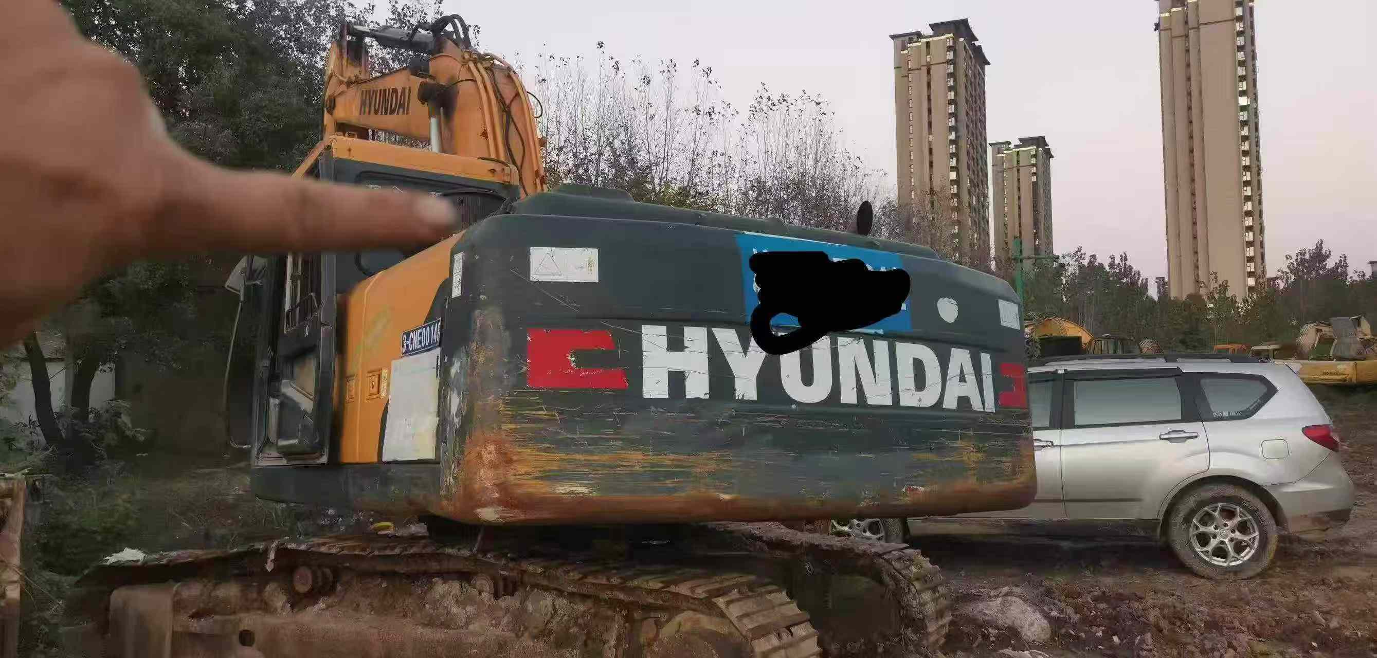 Buy Hyundai R215VS Used Excavator / 1
