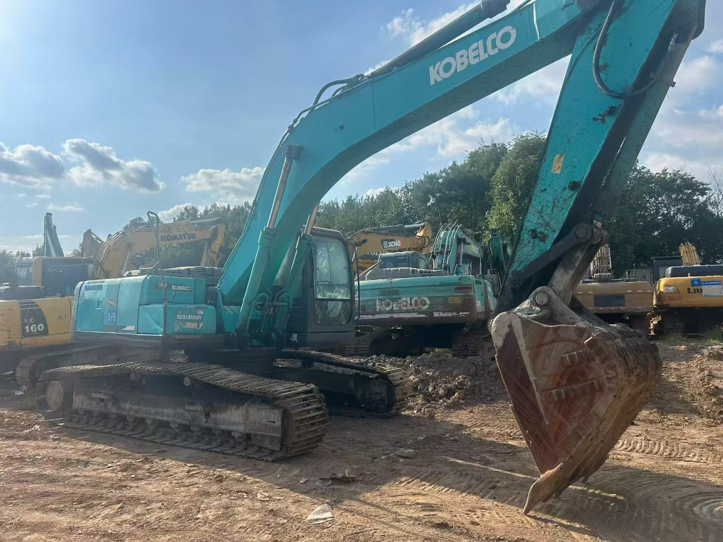 Buy Kobelco SK260 Used Excavator / 4 Buy Kobelco SK260 Used Excavator / 4