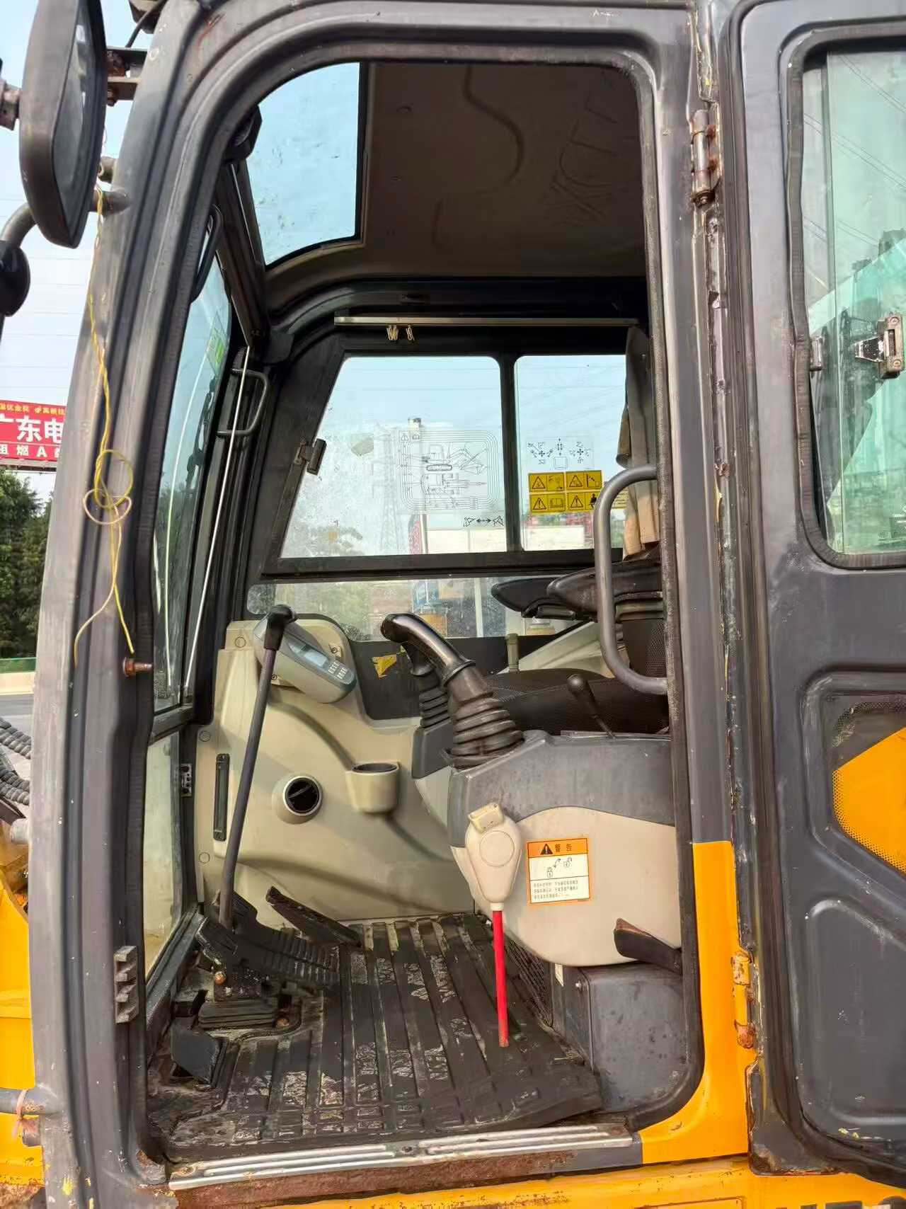 Buy XCMG XE60 Used Excavator / 8