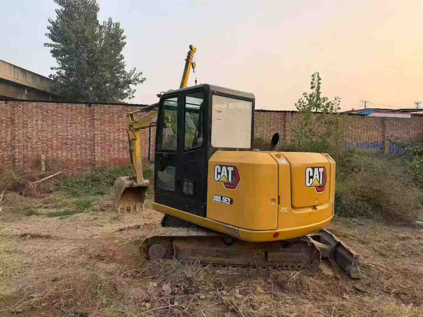 Buy Caterpillar 305.5 Used Excavator / 2 Buy Caterpillar 305.5 Used Excavator / 2