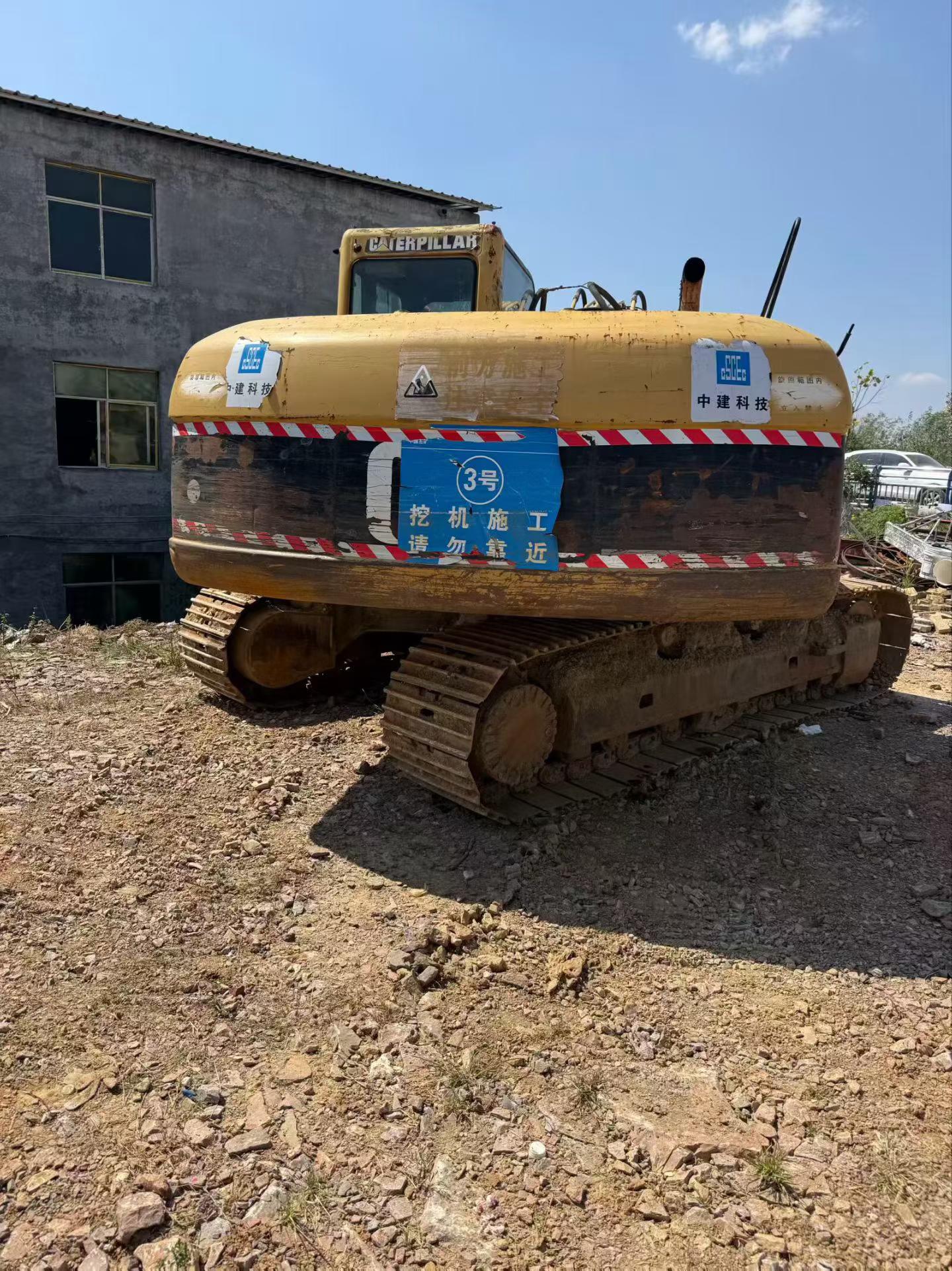 Buy Caterpillar 320C Used Excavator / 9