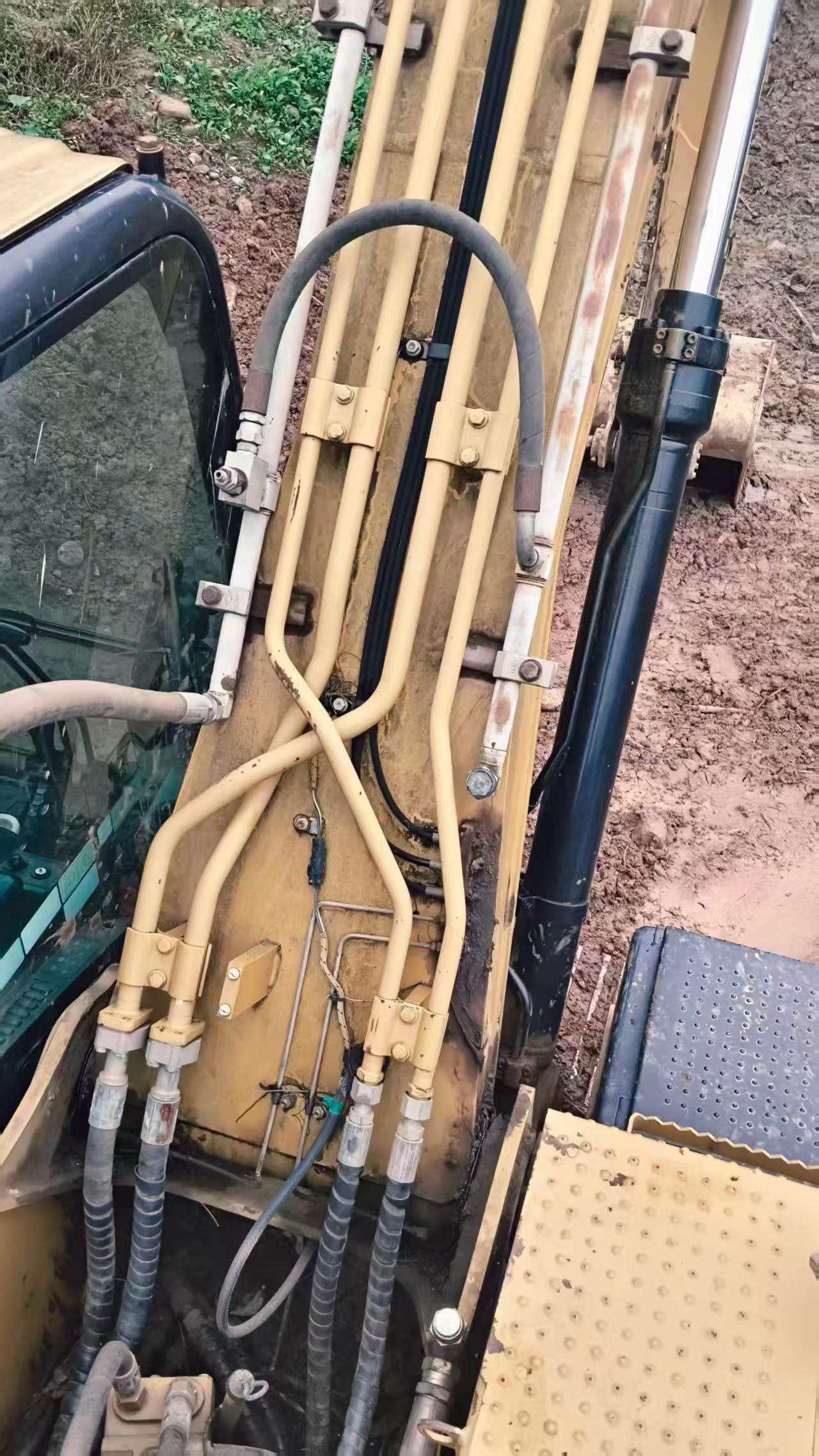 Buy Caterpillar M318 Used Excavator / 1