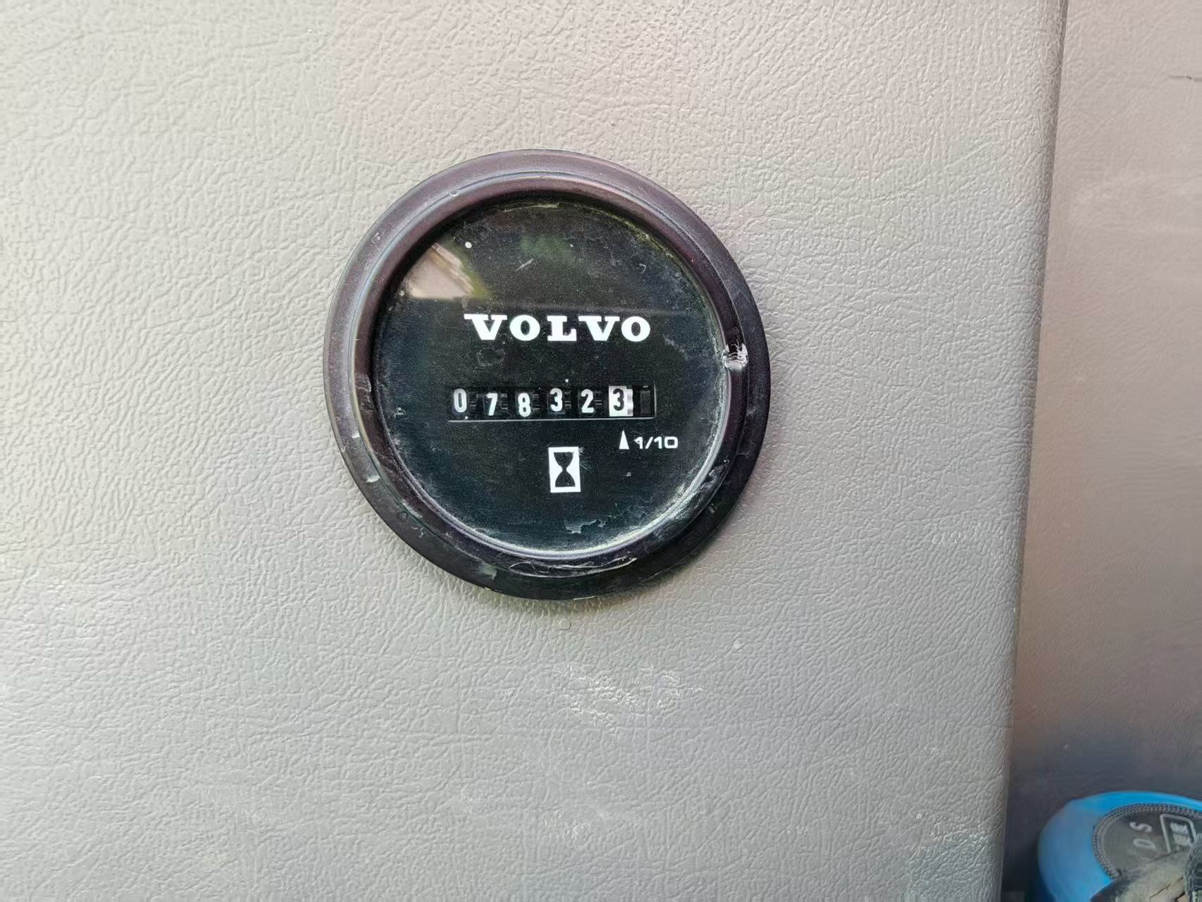 شراء حفارة Volvo EC140 مستعملة / 6