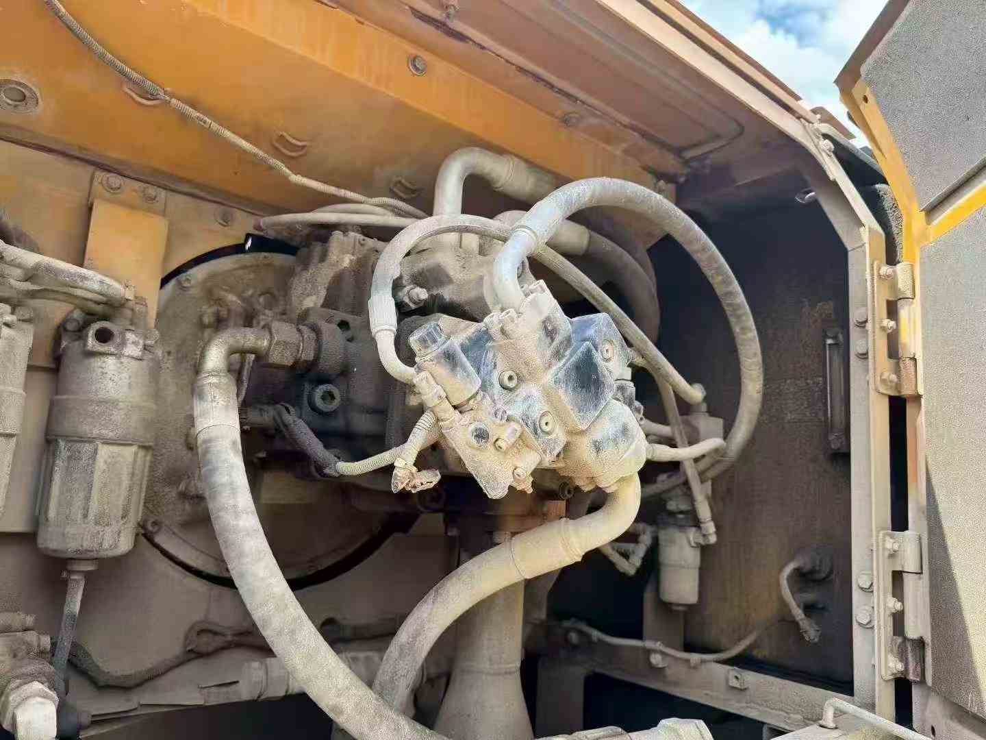 Buy Sany SY550H Used Excavator / 5