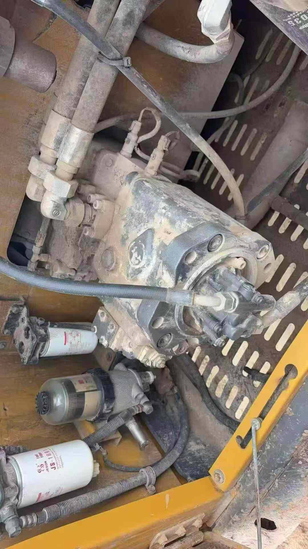 Buy XCMG XE335C Used Excavator / 2 Buy XCMG XE335C Used Excavator / 2