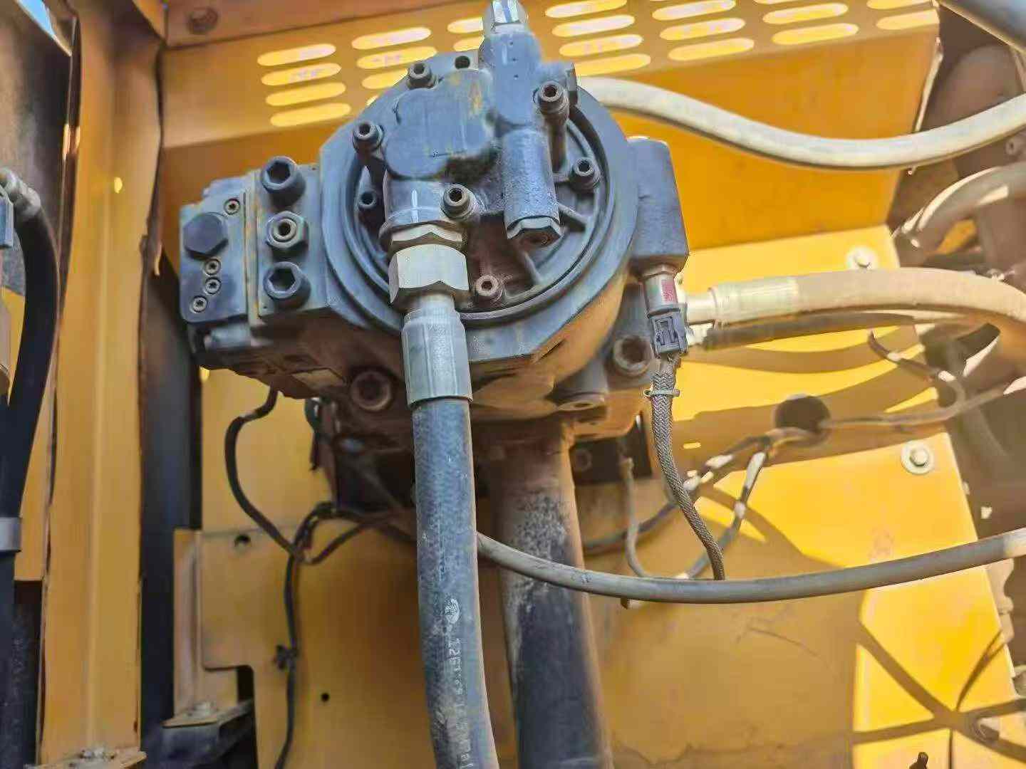 Buy Sany SY265C Used Excavator / 3 Buy Sany SY265C Used Excavator / 3