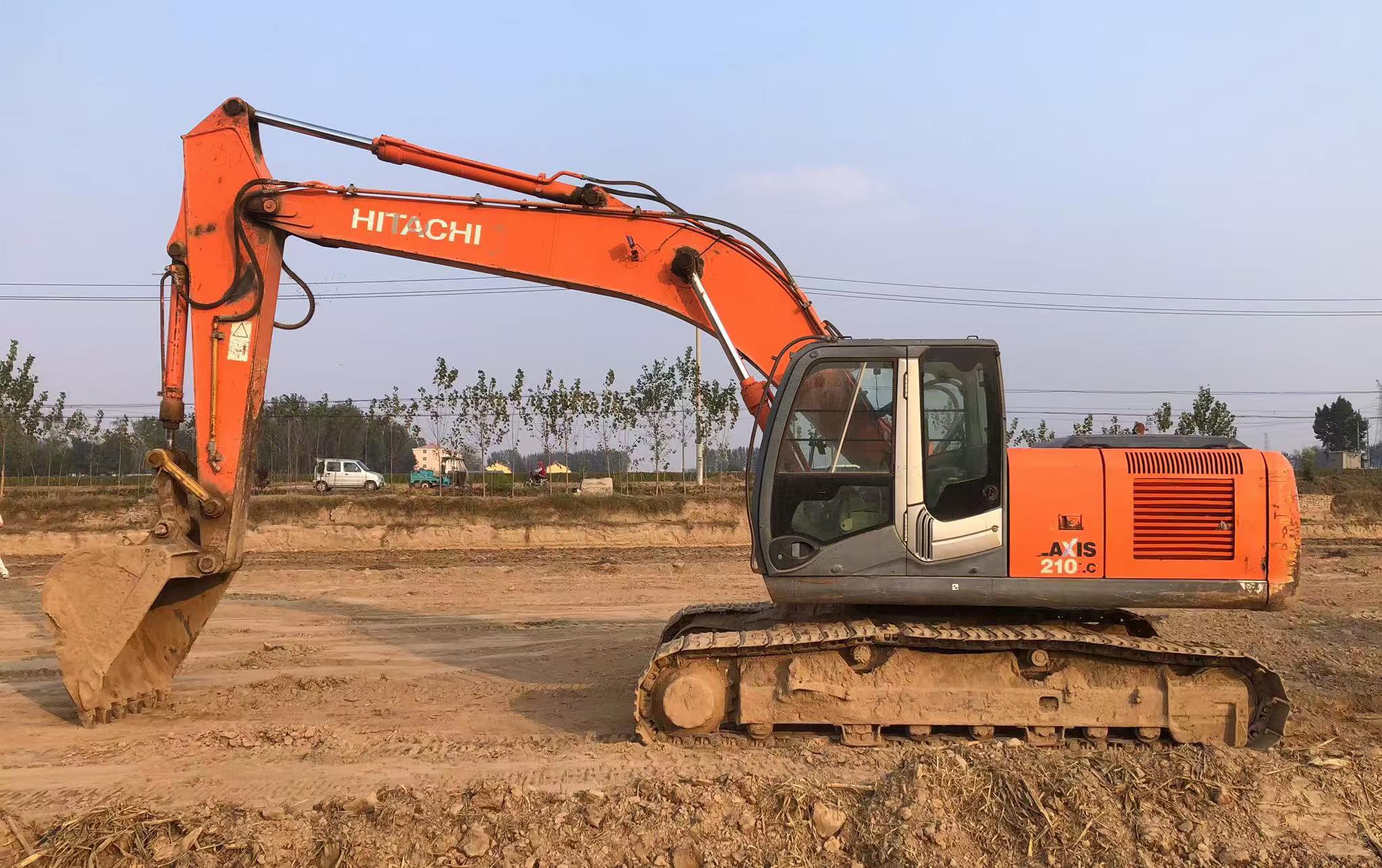 Buy Hitachi EX210LC Used Excavator / 2