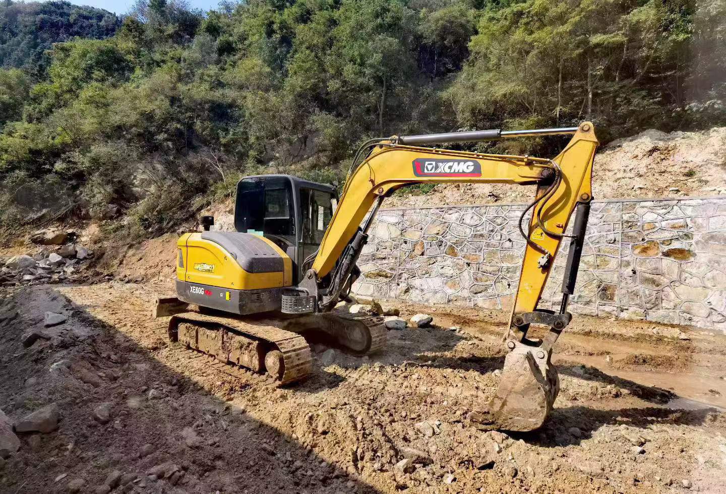 Buy XCMG XE60 Used Excavator / 2