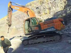 Buy Doosan DH215-7 Used Excavator / 5 Buy Doosan DH215-7 Used Excavator / 5