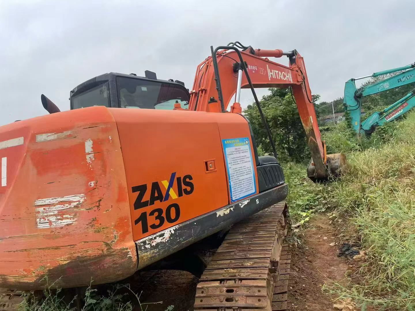 Buy Hitachi EX130H-5 Used Excavator / 9