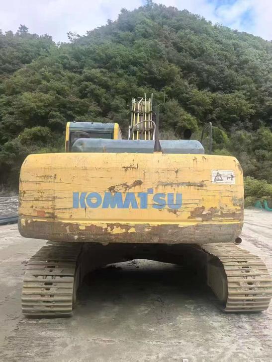 Buy Komatsu PC240-6 Used Excavator / 1
