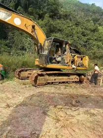 Buy Caterpillar 323DL Used Excavator / 6 Buy Caterpillar 323DL Used Excavator / 6