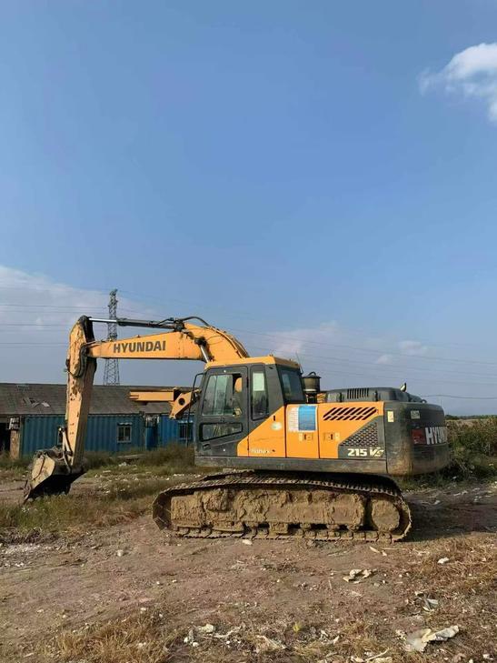 Buy Hyundai R215VS Used Excavator / 1