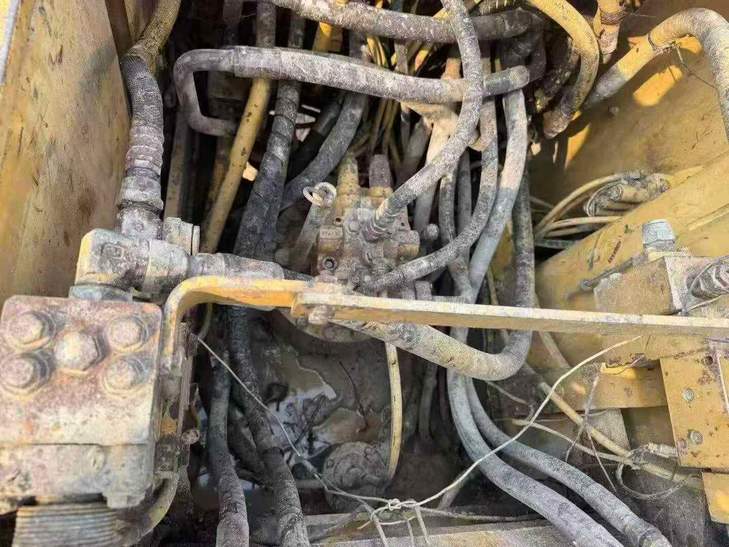 Buy Caterpillar 320C Used Excavator / 1