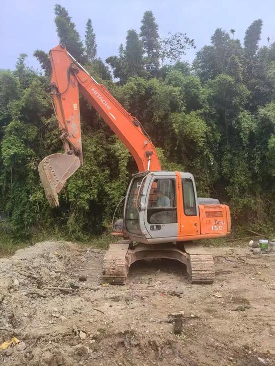 Buy Hitachi EX130 Used Excavator / 1