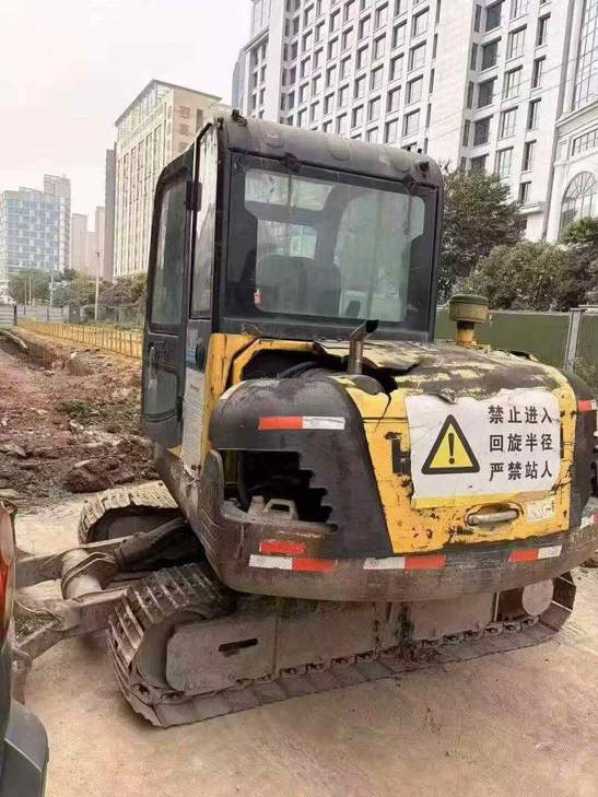 Buy Hyundai HX60 Used Excavator / 1