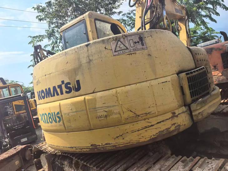 Buy Komatsu PC128US Used Excavator / 1