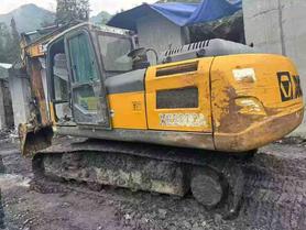 Buy XCMG XE200 Used Excavator / 2 Buy XCMG XE200 Used Excavator / 2