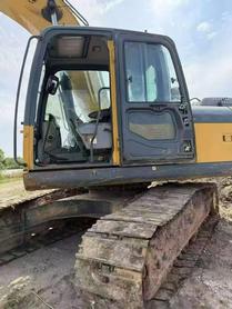 Buy XCMG XE200 Used Excavator / 4 Buy XCMG XE200 Used Excavator / 4