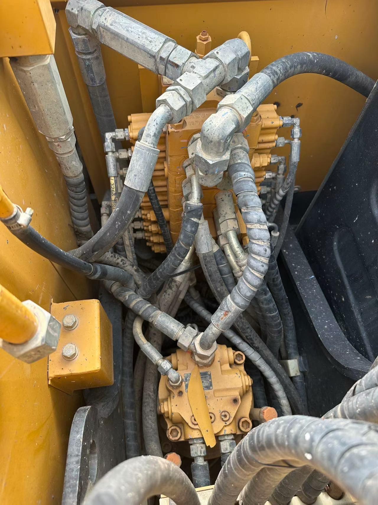 Buy Sany SY70C Used Excavator / 6