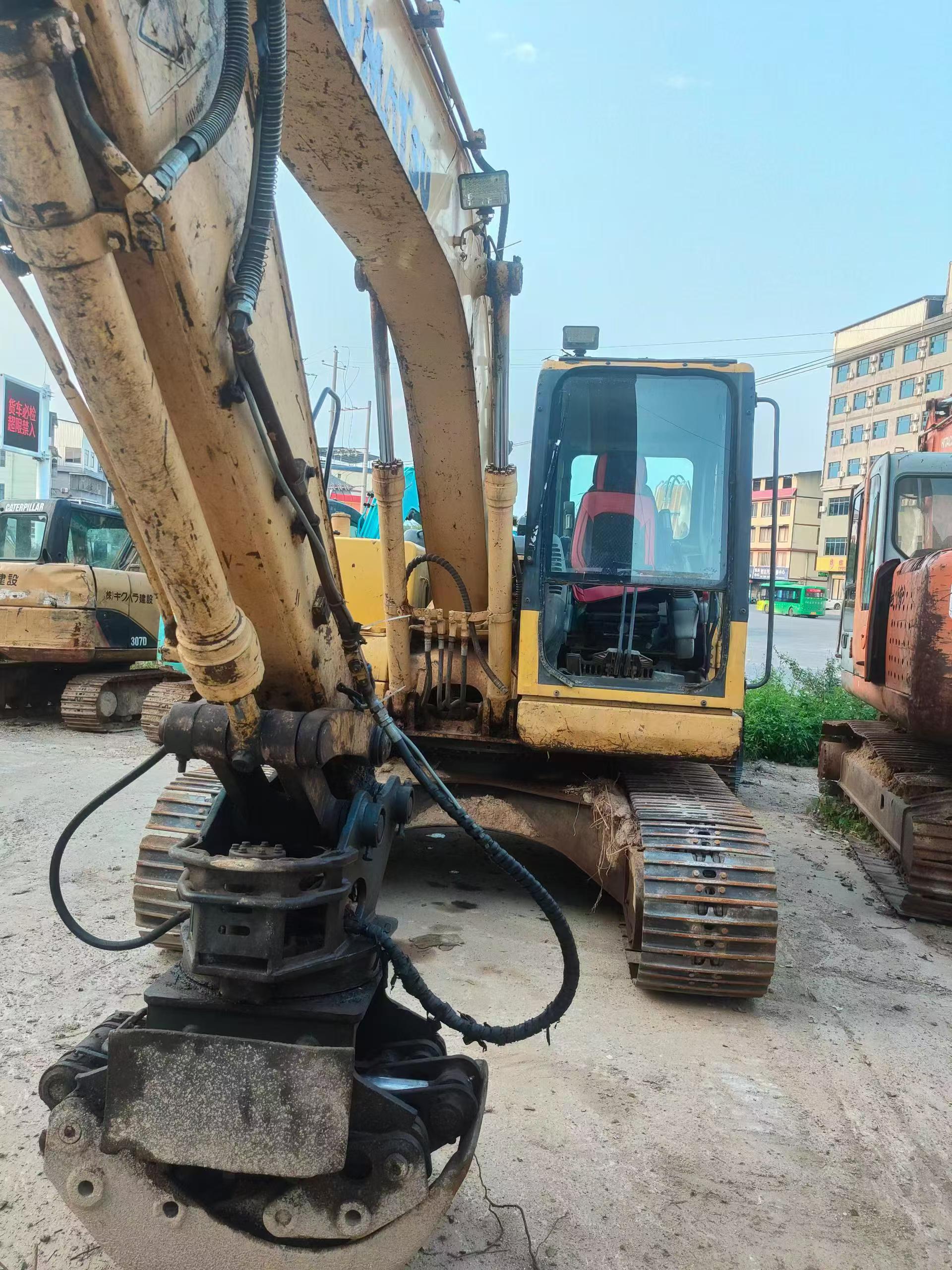 Buy Komatsu PC110-7 Used Excavator / 4