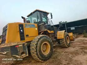 Buy XCMG LW550FV Used Loader / 4 Buy XCMG LW550FV Used Loader / 4