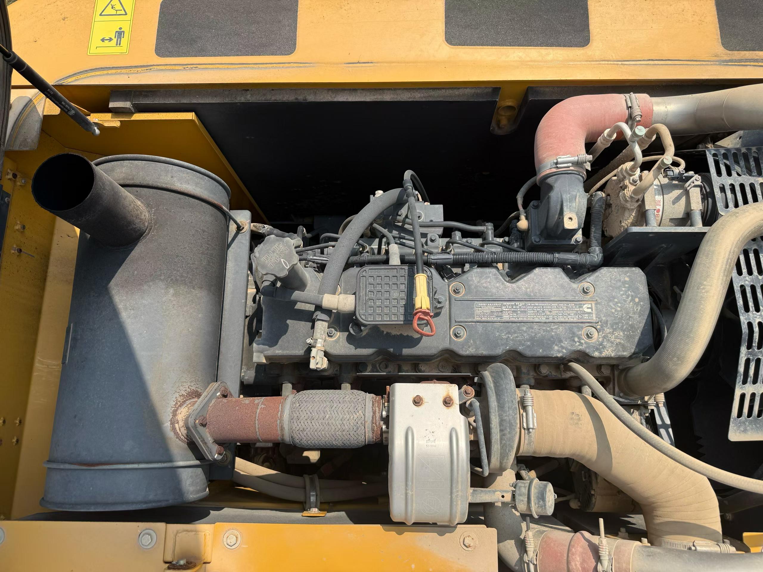 Buy XCMG XE205DA Used Excavator / 3