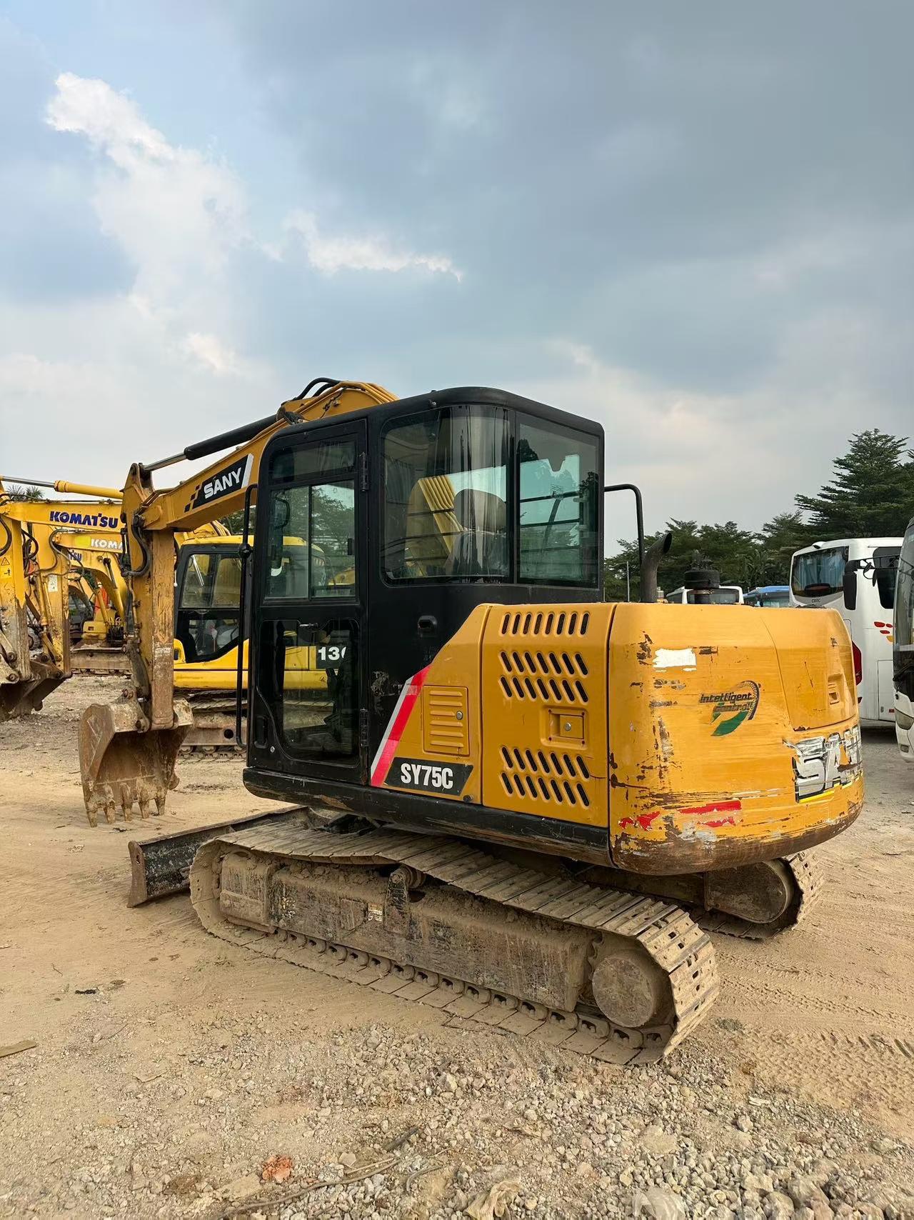 Buy Sany SY70C Used Excavator / 3
