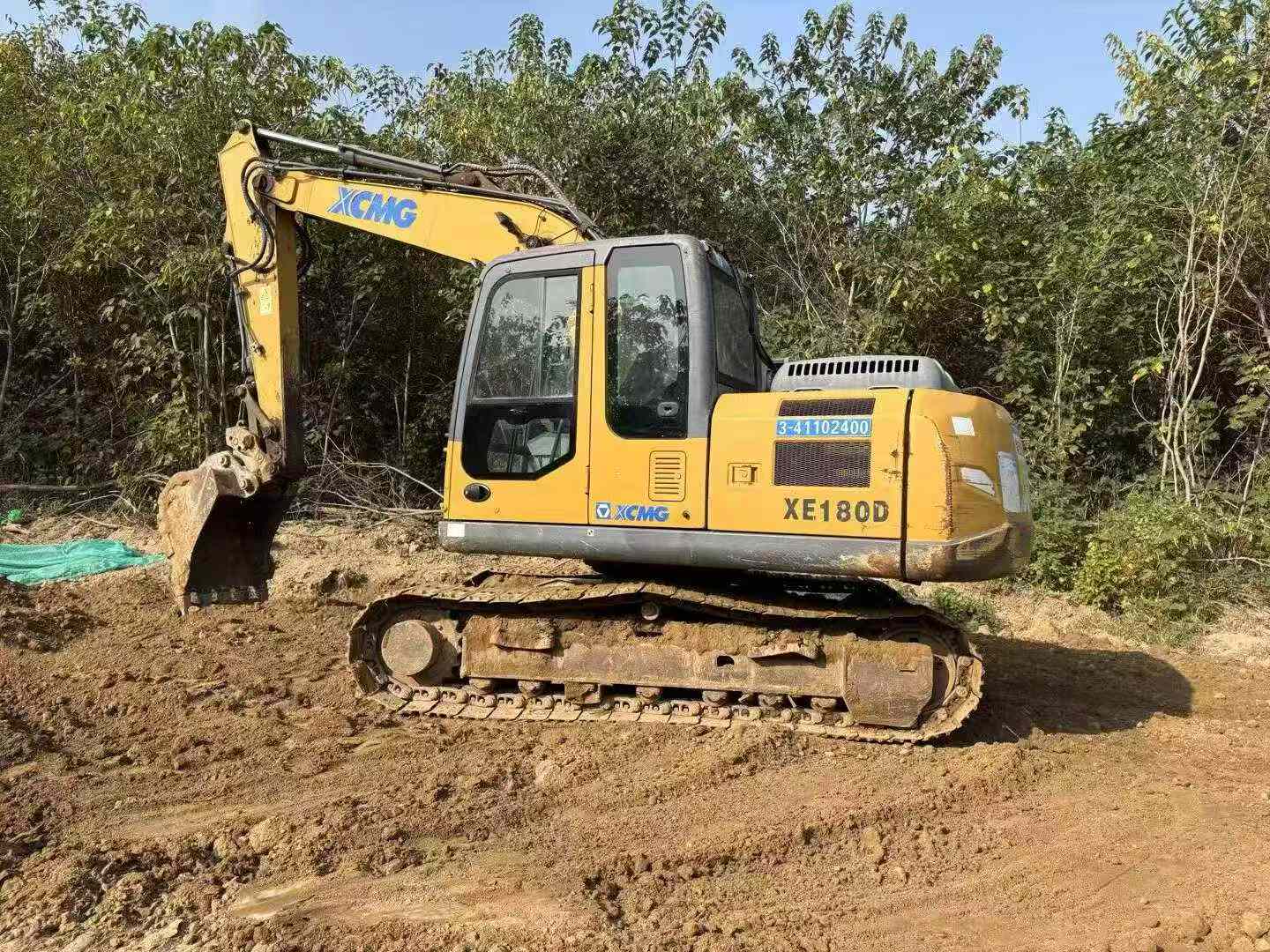 Compre Excavadora XCMG XE135B Usada / 2