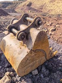 Buy Caterpillar 320D Used Excavator / 9 Buy Caterpillar 320D Used Excavator / 9