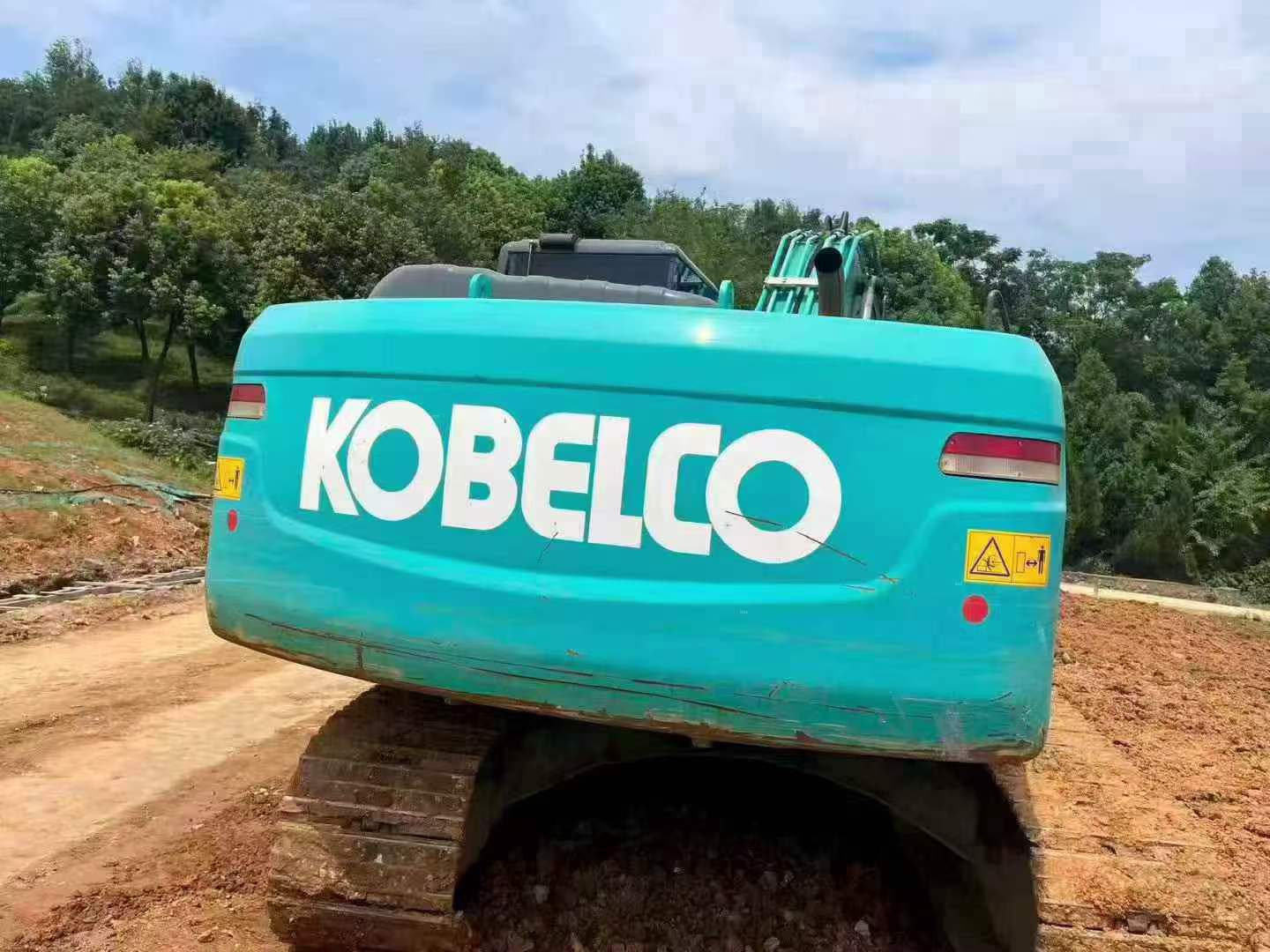 شراء حفارة Kobelco SK210-6 مستعملة / 2