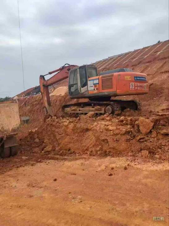 Buy Hitachi ZX240 Used Excavator / 1