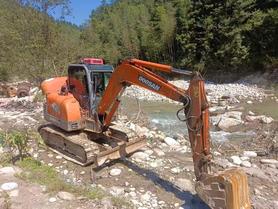 Buy Doosan DH60-7 Used Excavator / 8 Buy Doosan DH60-7 Used Excavator / 8