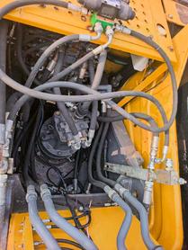 Buy XCMG XE135D Used Excavator / 7 Buy XCMG XE135D Used Excavator / 7