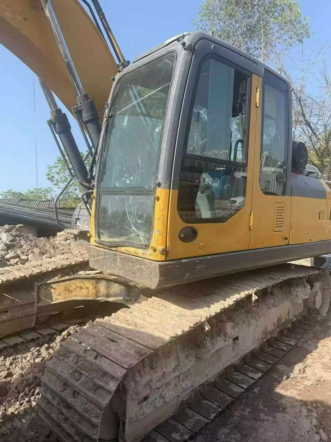 Buy XCMG XE200 Used Excavator / 2