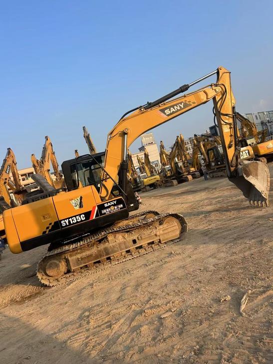 Buy Sany SY135 Used Excavator / 1