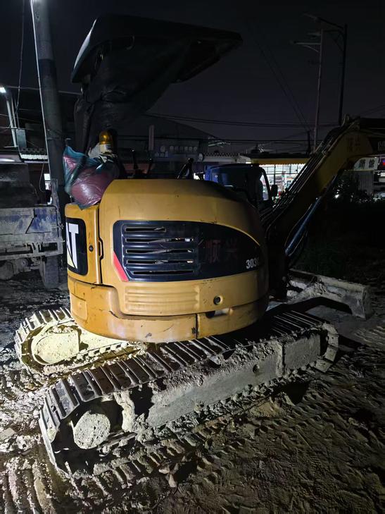 Buy Caterpillar 303CCR Used Excavator / 1