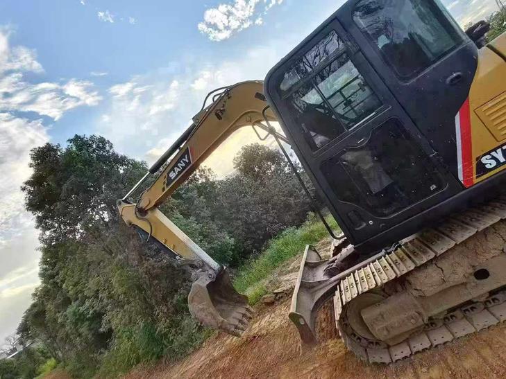 Buy Sany SY75 Used Excavator / 1