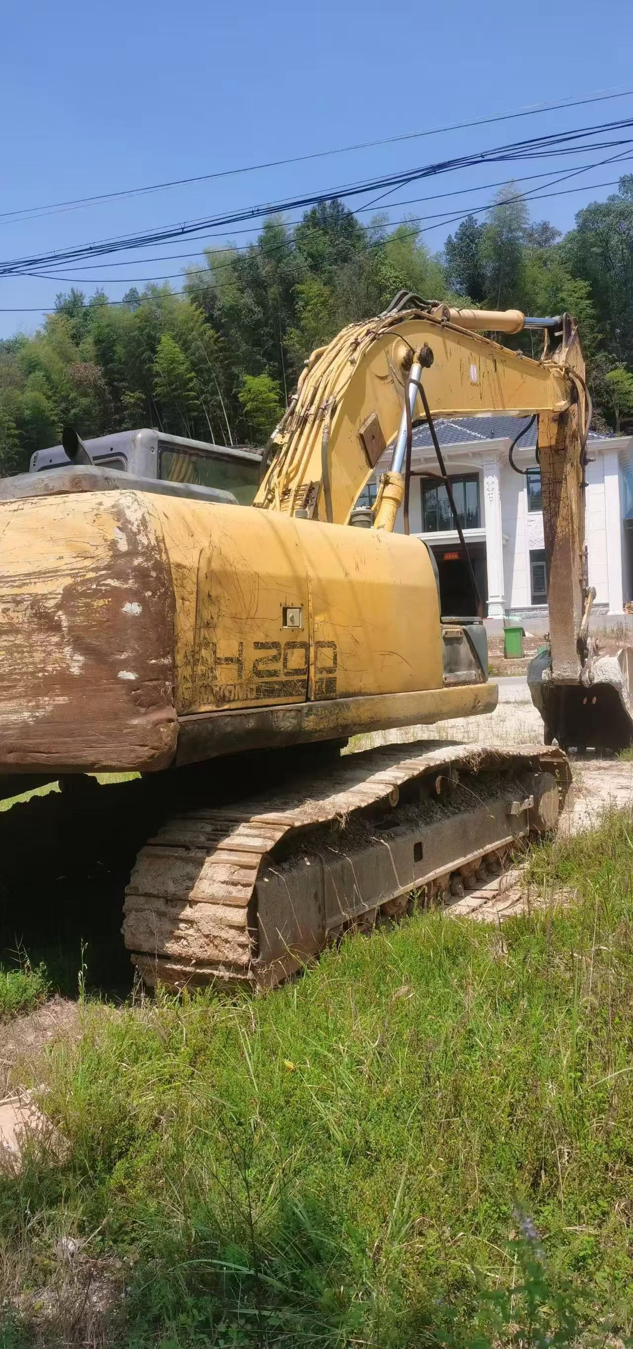 Buy Sumitomo SH200A5 Used Excavator / 4