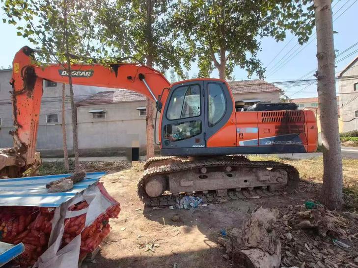 Buy Doosan DH215-9 Used Excavator / 1
