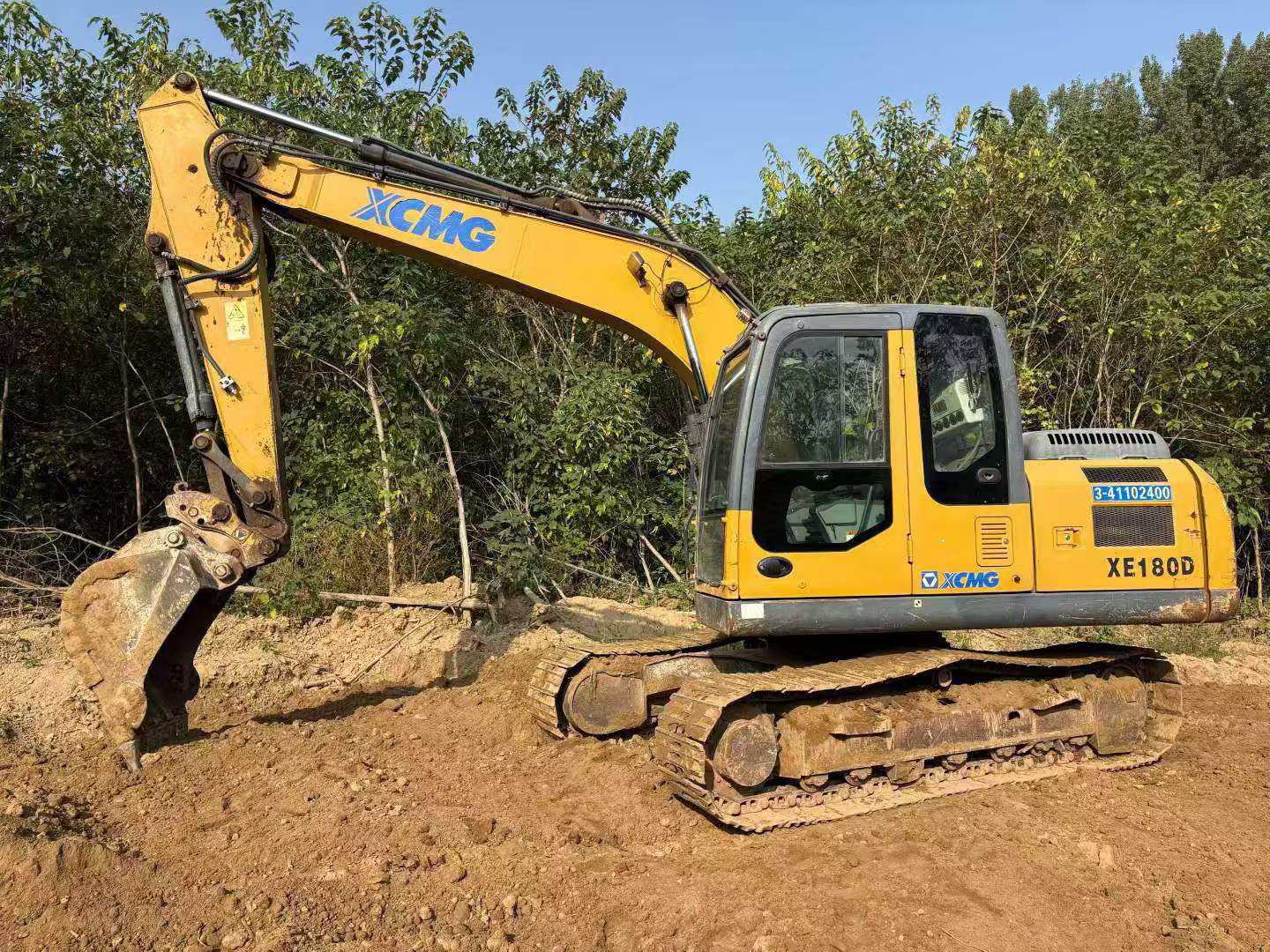شراء XCMG XE135D مستعمل حفارة