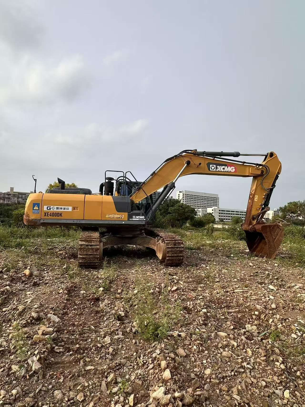 Buy XCMG XE400T Used Excavator / 2 Buy XCMG XE400T Used Excavator / 2