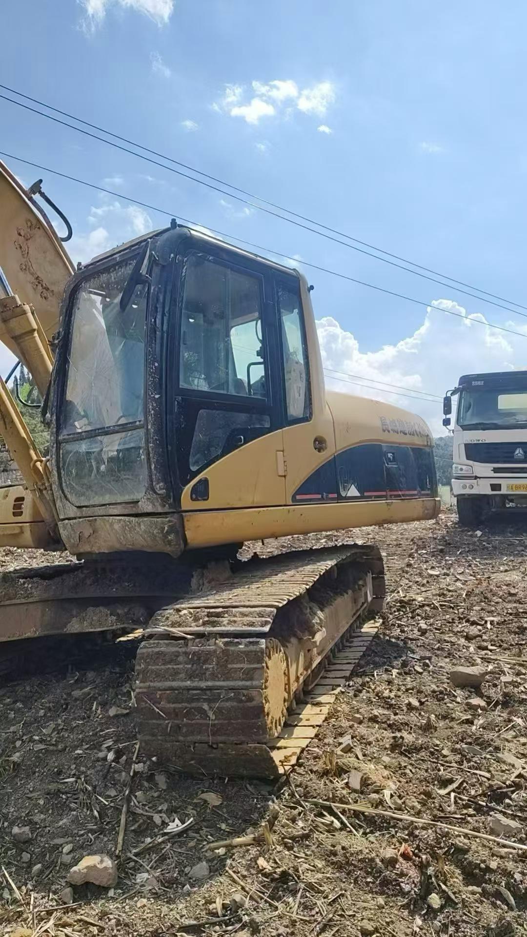 Buy Caterpillar 320CL Used Excavator / 5