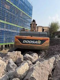Buy Doosan DX520LC-9C Used Excavator / 2 Buy Doosan DX520LC-9C Used Excavator / 2