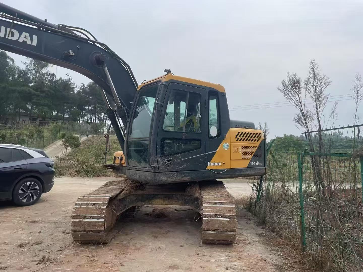 شراء Hyundai R130W مستعمل حفارة