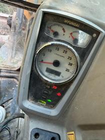 Buy Hyundai R 60VS Used Excavator / 4 Buy Hyundai R 60VS Used Excavator / 4