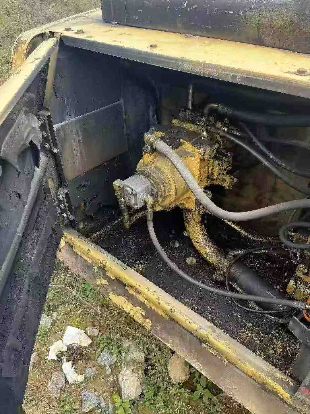 Buy Caterpillar 320V2 Used Excavator / 6