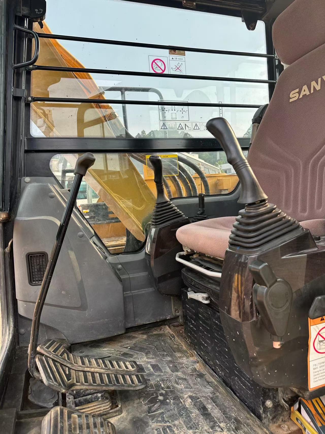 Buy Sany SY70C Used Excavator / 8