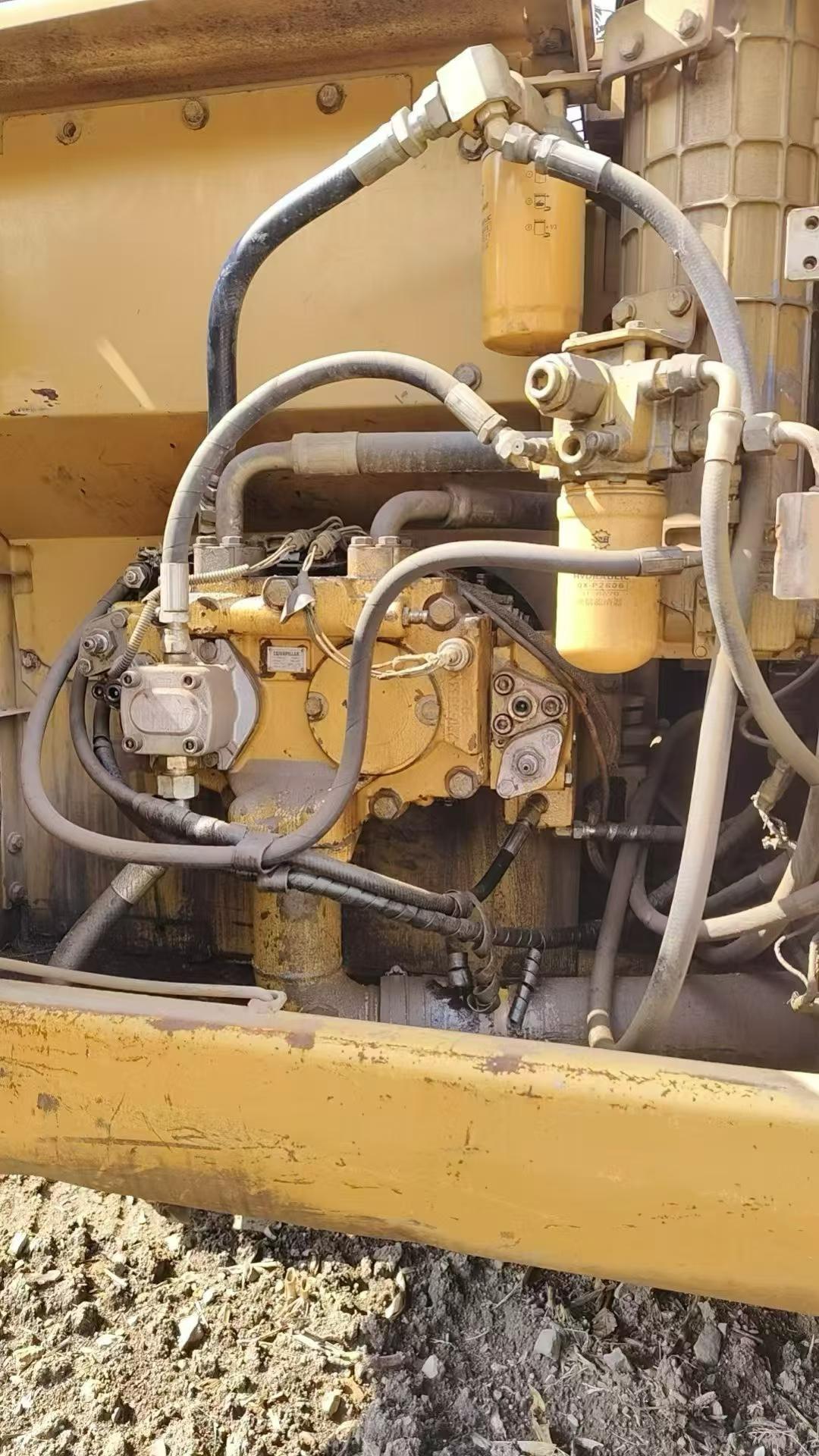Buy Caterpillar 320CL Used Excavator / 8